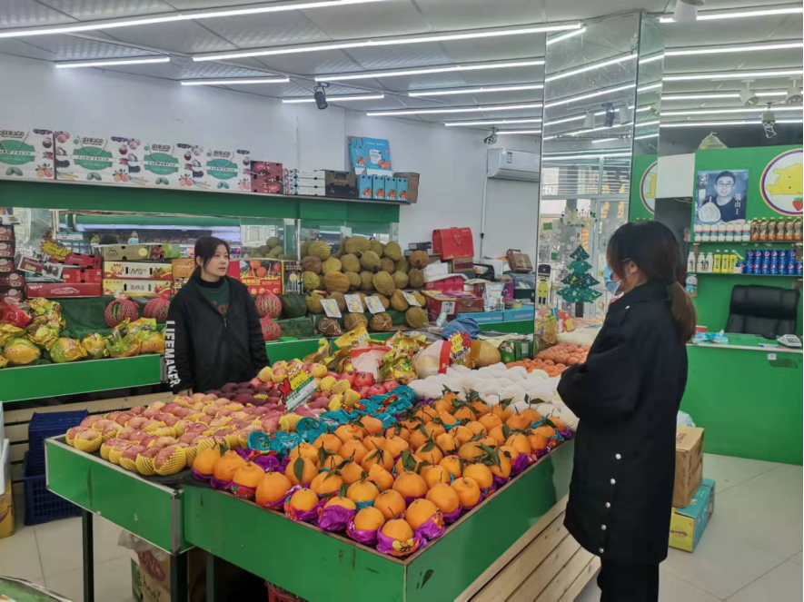 嘉兴-走街串巷宣反邪 南湖义警来帮忙425.png